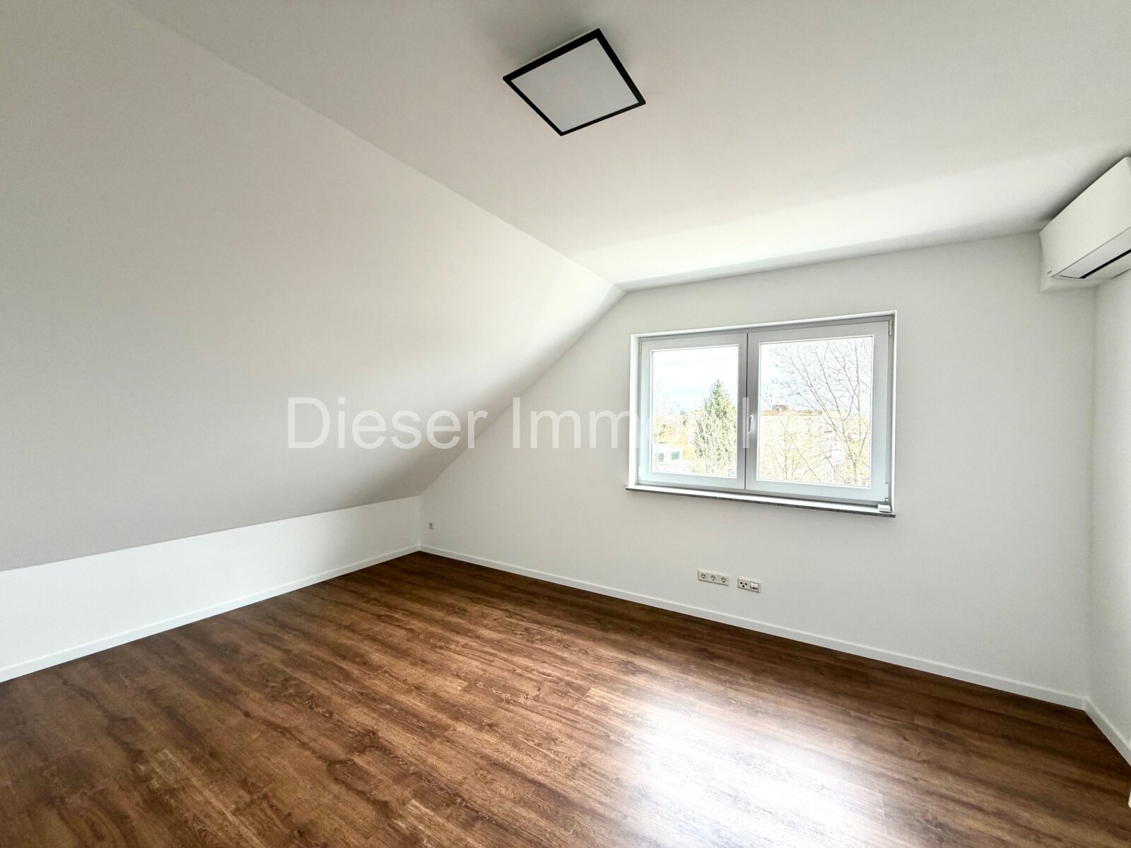  Attraktive 3-Zimmerwohnung mit Balkon und Einbauküche in Hanau Klein-Auheim