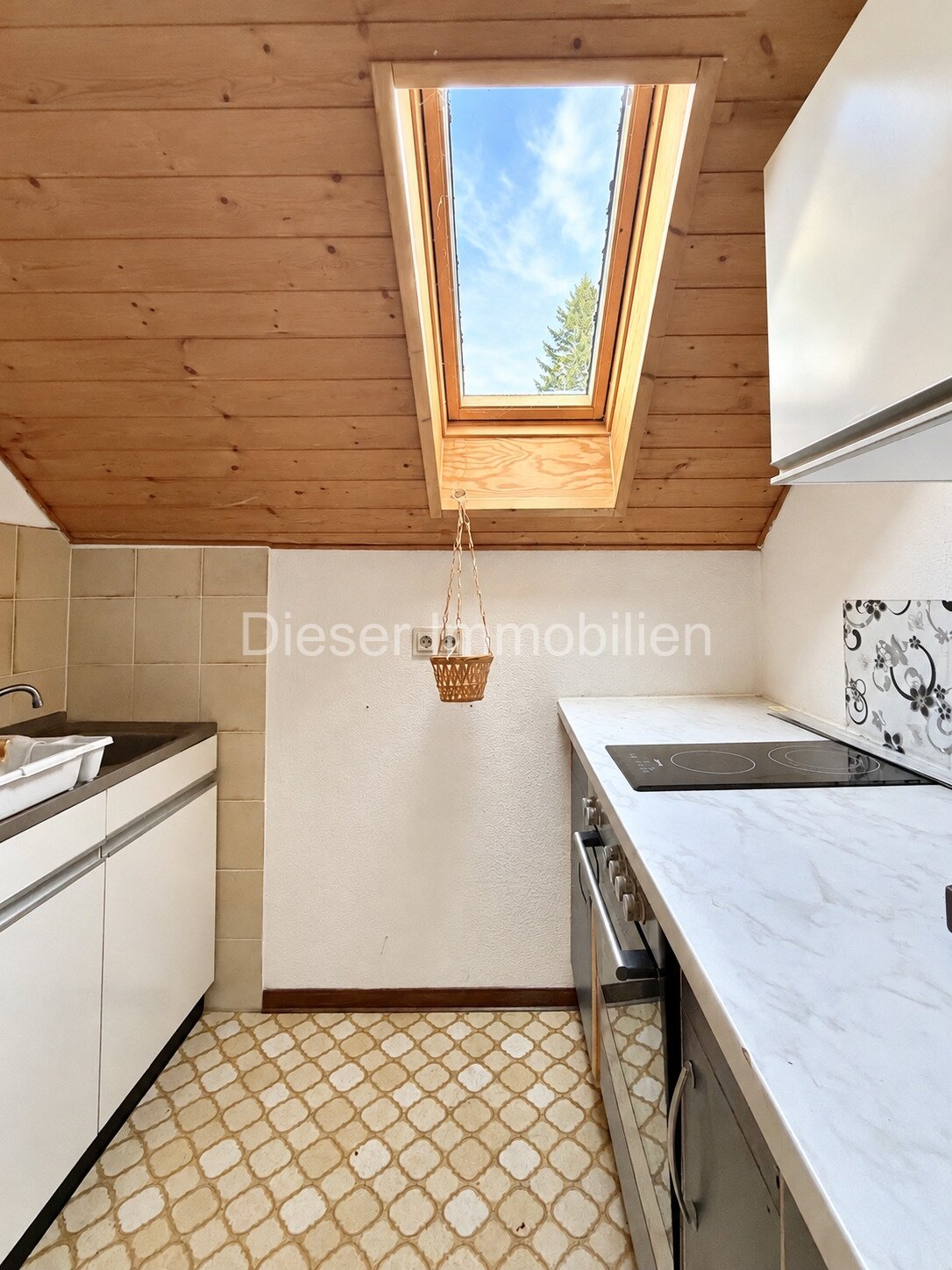 Vielseitiges Wohn- und Gewerbeobjekt mit Hallen & Werkstatt in naturnaher Lage