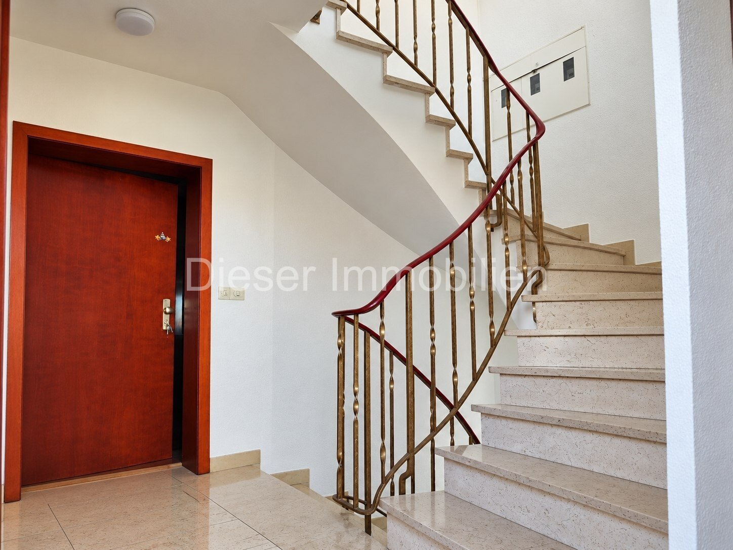Gepflegtes Vierfamilienhaus mit großem Garten, 4 Wohneinheiten und vielseitigem Potenzial in Lautertal-Eichenrod